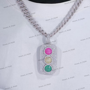 Collier pendentif feu de circulation avec diamant moissanite multicolore, argent 925, glacé, élégant, collier statement hip hop - Product Image 3