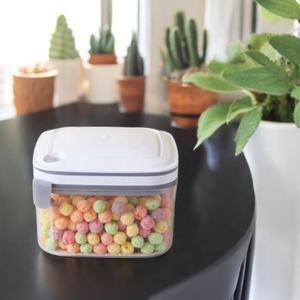 Récipient de stockage d'aliments de cuisine en vrac scellé sous vide de conception nordique pour l'entretien de la fraîcheur des ingrédients de cuisson - Product Image 1