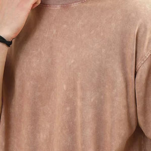 Camisetas para hombre con el mejor material, lavadas al ácido, del mejor fabricante. Camiseta oversize con corte cuadrado, lavada al ácido, de color liso. Camisetas para hombre sin estampado. - Product Image 4