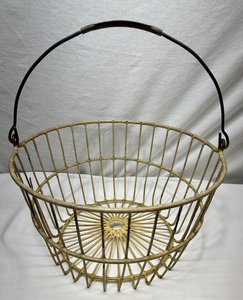 Rustic Farm <b>Egg</b> Collector Basket, Metal Wire <b>Storage</b> for Fresh Chicken <b>Eggs</b> - Product Image 4