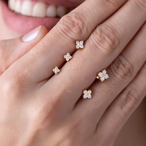 Pendientes de Oro Sólido de 14k/18K con Diseño de Trébol de Cuatro Hojas, Joyería Fina al por Mayor, con Diamantes de Laboratorio, Regalo para Mujer - Product Image 1