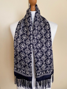 ผ้าพันคอแบบยาวสั่งทำพิเศษ ดีไซน์ทันสมัย พิมพ์ลายสวยงาม ผ้าคลุมศีรษะ ฮิญาบ ผ้าคลุมไหล่ ผลิตจากผ้าไหมคุณภาพพรีเมียม - Product Image 5