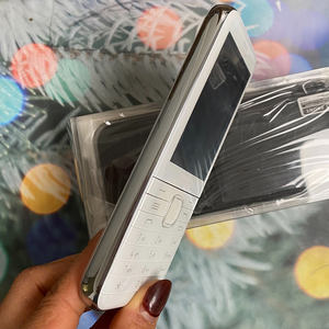 Teléfono Clásico Nokia 8000 con Pantalla Grande de 2.8 Pulgadas, GSM 2G/4G, Doble SIM, WiFi, Cámara HD, Diseño de Barra, Sistema Operativo KAI, Batería de 1500 mAh - Product Image 4