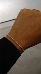 กำไลข้อมือเพชร CZ ชุบทอง 18K |   การออกแบบบาร์ลิงค์ |   กำไลข้อมือผู้หญิงสุดหรู |   เครื่องประดับแฟชั่นขายส่ง |   ขั้นต่ำ 1 ชิ้น - Product Image 3