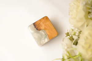 Boîte à bagues en bois et résine rustique de haute qualité, unique, artisanale, durable, style européen, boîte à bijoux pour couples - Product Image 2