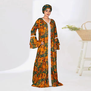 Caftán de rayón con intrincados detalles de encaje, adornos subtiles de piedras, mangas anchas y una elegante silueta de longitud completa. - Product Image 2