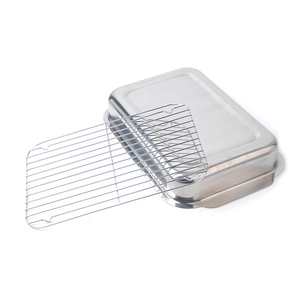 Plat à rôtir élégant conçu pour une cuisson familiale pratique, avec une construction en acier inoxydable durable et un intérieur spacieux - Product Image 5