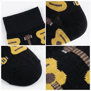Crew <b>Socks</b> Geometric Pattern Blue Breathable <b>Running</b> <b>Socks</b> for Adults Spring Season - Product Image 4
