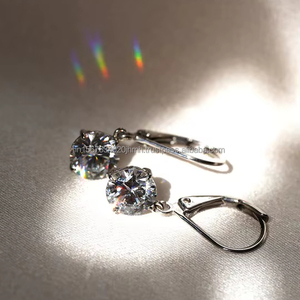 Pendientes de Diamantes Solitarios de Corte Redondo en Oro Blanco, Pendientes Minimalistas Colgantes para Mujer, Regalo de Boda, Joyería para Uso Diario - Product Image 4