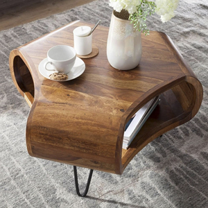 Table basse contemporaine en bois de manguier avec un design incurvé unique et des pieds pliants en métal noir inclinés, table de salon - Product Image 2
