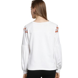 Vente en gros de nouveaux sweats d'hiver doux et chauds pour femmes couleurs personnalisées avec insigne de logo personnalisé sur le devant prix bon marché - Product Image 5