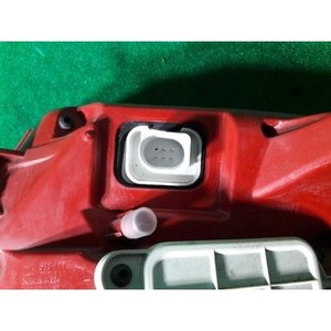 Luz Trasera Izquierda Usada A8 4H0945095 - Product Image 3