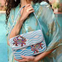 Sac fourre-tout en toile brodée classique fait main |   Design de perles de rocaille motif vague océanique de luxe |   Couleurs personnalisées et thème côtier artisanal