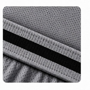 Uniforme d'équipe de basketball haut de gamme avec tissu en mesh léger, logos personnalisés et confort amélioré pour la performance - Product Image 6