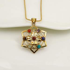 Pendentif plaqué or sept chakras, forme fleur, serti de pierres naturelles, style bohème unisexe, bijoux de mode - Product Image 5