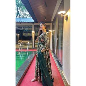 Vestido Anarkali de diseñador para mujer con conjuntos de nuevo estilo elegante Pent y Dupatta - Product Image 2