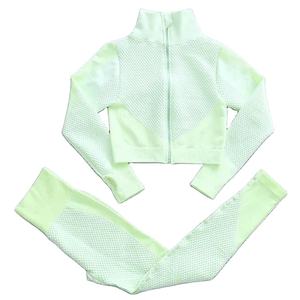 Conjunto de Yoga sin costuras para mujer, 2/3 Uds., ropa deportiva para gimnasio, mallas de entrenamiento superiores sólidas con traje de entrenamiento - Product Image 4