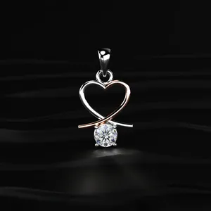 Pendentif en diamant CVD cultivé en laboratoire, taille ronde, en forme de cœur, couleur D-E, clarté VVS-VS, avec collier en or rose et blanc. - Product Image 1