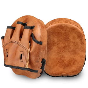Guantes de Boxeo Personalizados con Diseño Impreso, Hechos en Pakistán, Duraderos, al Mejor Precio, de Microfibra Premium, Impact VIGA SPORTS - Product Image 6