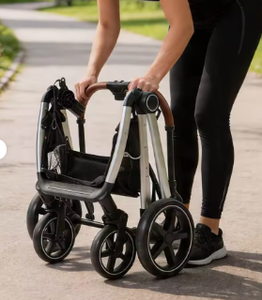 Poussette pour animaux de compagnie 3-en-1 pliable, légère et durable, avec siège auto, roues en caoutchouc à roulement fluide, harnais amovible, capacité de 50 livres pour chiens - Product Image 3