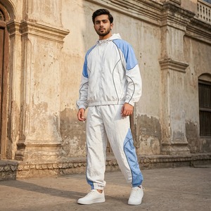 Driftwear Survêtement parachute oversize pour homme, ensemble 2 pièces en nylon ample avec capuche — Veste coupe-vent résistante à l'eau - Product Image 1