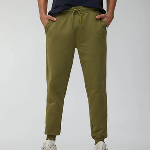 Pantalones deportivos de mezcla de algodón lavado color verde oliva con logotipo personalizado para hombre, pantalones deportivos transpirables con ribetes y bolsillos para hombre - Product Image 1