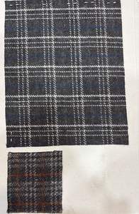 Tela de Tweed Orgánica Tejida con Rayas de Poliéster Ligero de 250 g/m² en Varios Colores, Calidad Premium, Marca Fab India - Product Image 3