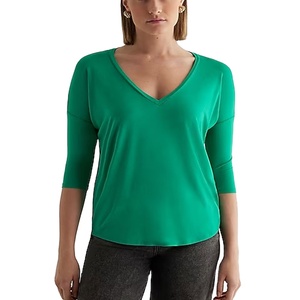 Tendance mondiale de haute qualité en forme de V T-shirt blanc couleur unie chemises femmes coton grande taille chemise avec Logo personnalisé 2024 - Product Image 1