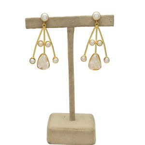 Pendientes de Perlas Naturales de Agua Dulce Blancas Ostra, con Alambre, Latón Chapado en Oro de 24K, Hechos a Mano, Estilo Vintage Cristiano, Diseño Irregular, para Mujer - Product Image 3