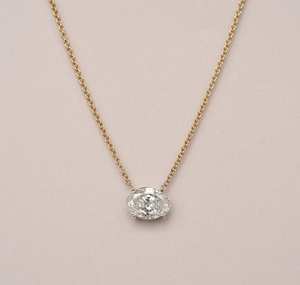 Collar con colgante de diseño floral de la mejor calidad, joyería elegante para mujer, regalo para fiesta, disponible al mejor precio del mercado. - Product Image 1