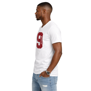 T-shirt col en V Kappa Alpha Psi Numéro 9 Blanc – Vêtement de Fraternité Grecque avec Motif Audacieux, Confort Premium et Coupe Élégante - Product Image 3