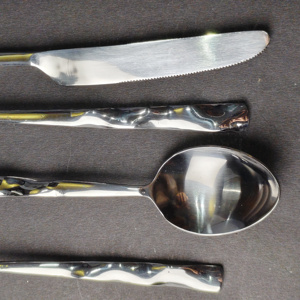 Ensemble de couverts en 4 pièces avec incrustation de motif écaille de tortue, comprenant un couteau à dîner, une fourchette à dîner, une cuillère à soupe et une cuillère à café - Product Image 4
