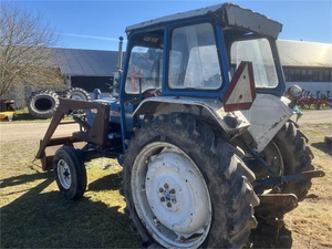 Tracteur agricole Ford 4000 M-e-d f-r-o-n-t-l-e-s-s-e-r - Product Image 4