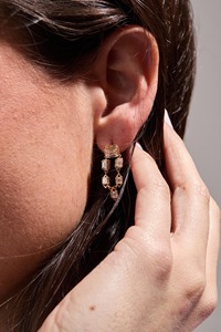 Boucles d'oreilles pendantes en diamant de laboratoire taille émeraude_ 2,03 ct, or 14 carats - Product Image 2