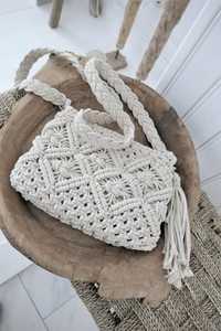 Sac bandoulière en macramé fait main avec pompons, style bohème, décoration intérieure - Product Image 2
