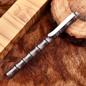 Bolígrafo de Acero de Damasco Premium, Accesorio de Escritorio de Lujo para Oficina, Ejecutivos y Entornos Empresariales - Product Image 2