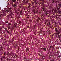 Grandes fleurs décoratives en vrac de matériel naturel de pétales de rose séchés rouges pour des occasions de Noël