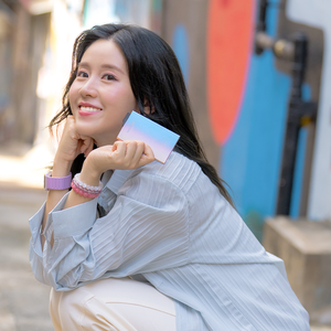 Tarjetero Multifuncional de Aluminio Personalizado CardHoda con Bloqueo RFID Anti-Robo para Tarjetas de Crédito y de Negocios - H10001-BON (Degradado) - Product Image 3