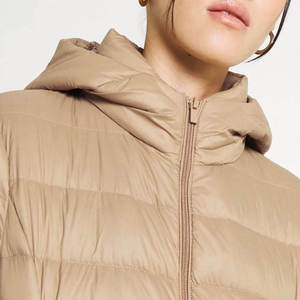 <b>Winter</b> Women's Knitted Breathable Eco-Friendly Waterproof Hooded Puffer Jacket Customizable Colors Designs Puffy Windbreaker - Product Image 3