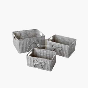 Cesta de Almacenamiento Rectangular de Ratán Hecha a Mano en Vietnam con Lazo, Organizador de Mimbre Sostenible para el Hogar y la Lavandería - Product Image 1