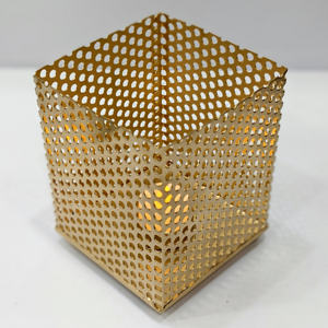 Bougeoirs en métal carrés et ronds 2026, nouveauté 2026, bougeoirs à thé, bougeoirs votifs pour la décoration de la maison, exportés d'Inde - Product Image 1