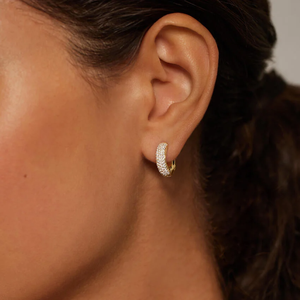 Pendientes de Aro de Oro Amarillo con Diamantes para Mujer, Corte Brillante Redondo, Color G, Lujosos para Uso Diario - Product Image 5