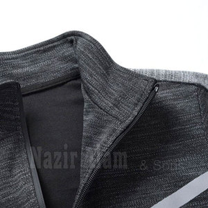Survêtement pour homme en tissu léger et respirant, au design moderne, parfait pour l'entraînement en salle de sport et une utilisation quotidienne active. - Product Image 3