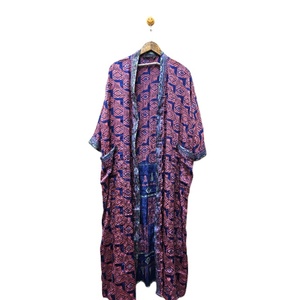 Kimono largo de seda vintage hecho a mano en India, ecológico, con cuentas, diseño único en morado y dorado, para mujer, transpirable, para verano. - Product Image 5