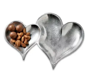 Charmant plateaux de service en aluminium coulé en forme de coeur doré avec un design unique, parfait pour les friandises et les tables romantiques - Product Image 5