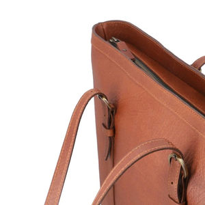 Bolsos de Mano de Cuero para Mujer Hamid International a Precio Razonable, Última Moda, Calidad Premium, Antiarrugas, Tendencia Actual - Product Image 6