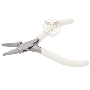 Alicates de Punta Fina Super Lindstrom de Acero Inoxidable de Alta Calidad, 6.25 Pulgadas, Mordazas Lisas, Seguros para ESD, Herramienta Ergonómica de Precisión - Product Image 5