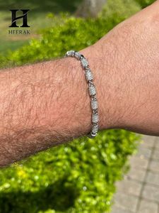 Bracelet de luxe pour homme en or blanc 14 carats, chaîne à maillons cylindriques entièrement pavée, diamants de laboratoire, style hip-hop, bracelet statement - Product Image 1