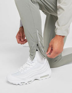 กางเกงผู้ชายน้ำหนักเบาสำหรับวิ่งจ๊อกกิ้งผ้าฝ้ายโพลีเอสเตอร์กันไฟฟ้าสถิตย์สำหรับผู้ใหญ่ดีไซน์ตามสั่ง - Product Image 4