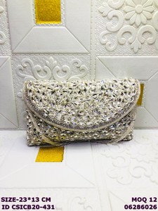 Bolso de Mano de Lujo para Mujer, Bordado con Cristales, Hecho a Mano |   Bolso de mano nupcial para fiesta de bodas con cadena desmontable - Product Image 3